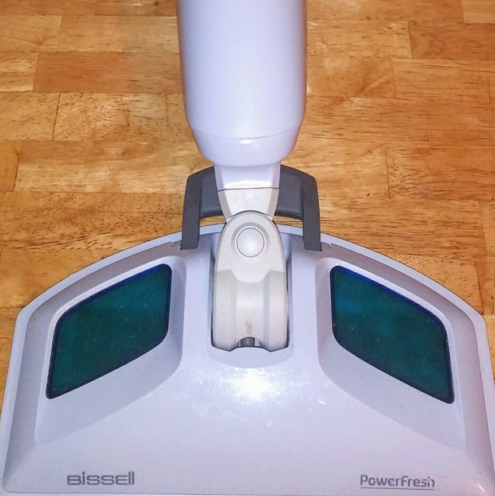Bissell quick steamer clean and protect